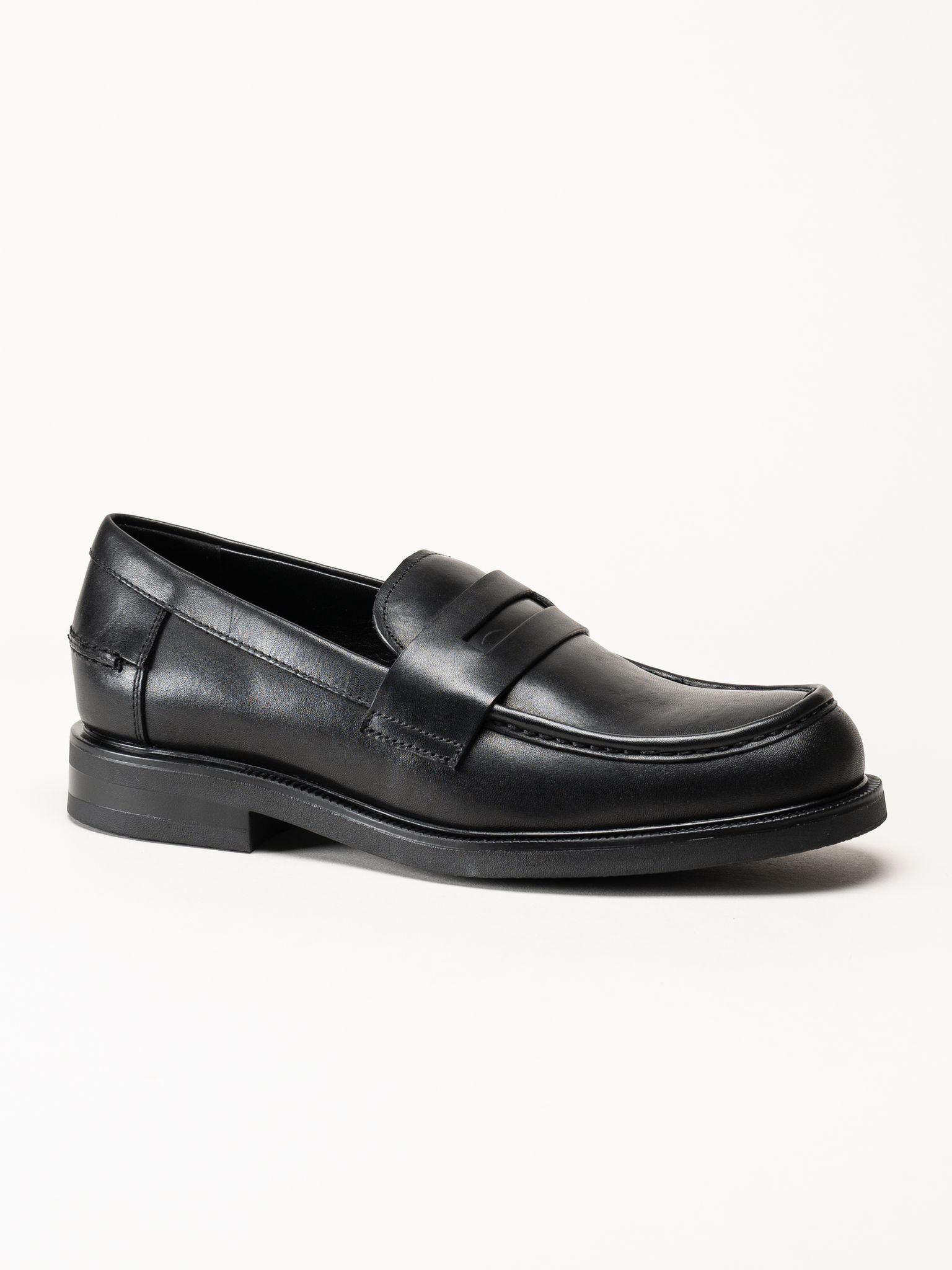 Vagabond - Floyd - Svarta loafers