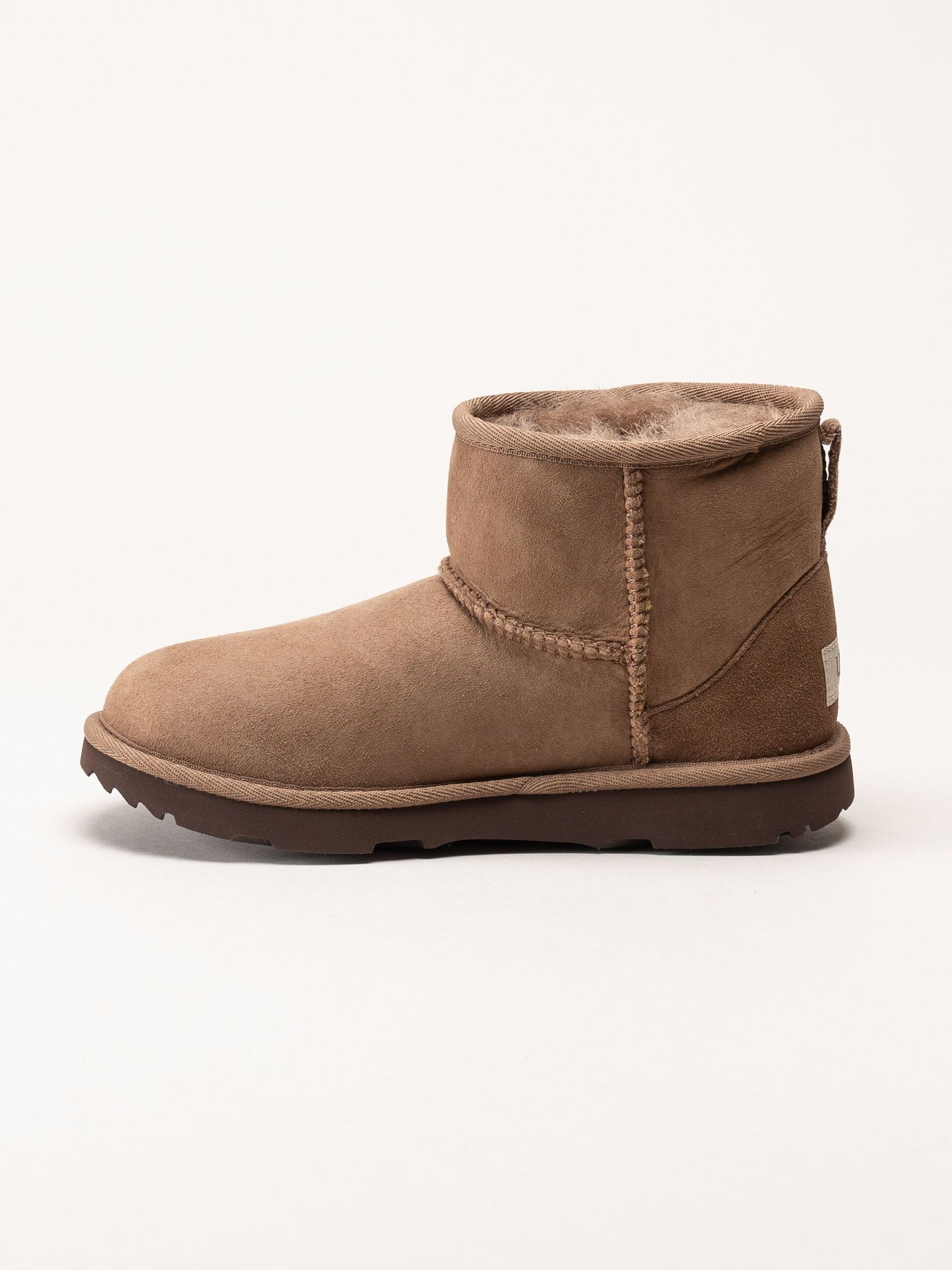 UGG - K Classic Mini II - Bruna ullfodrade boots i mocka