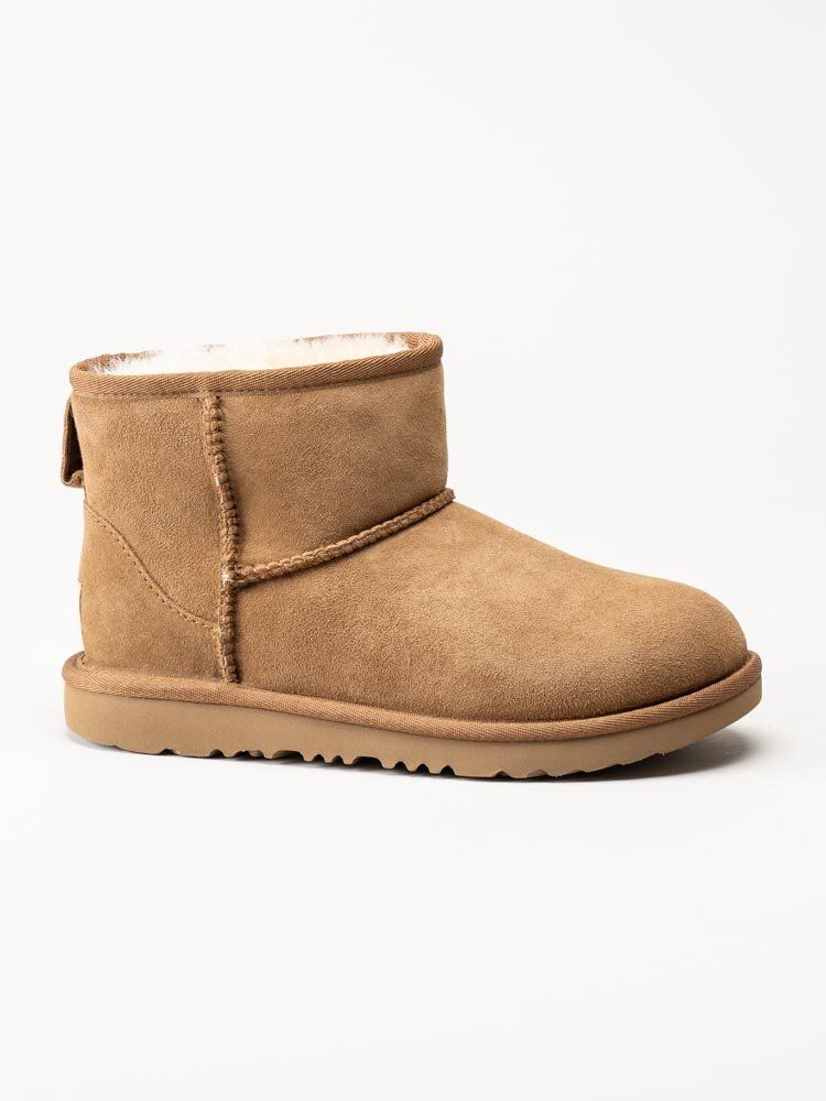 UGG - K Classic Mini II - Ljusbruna ullfodrade boots i mocka