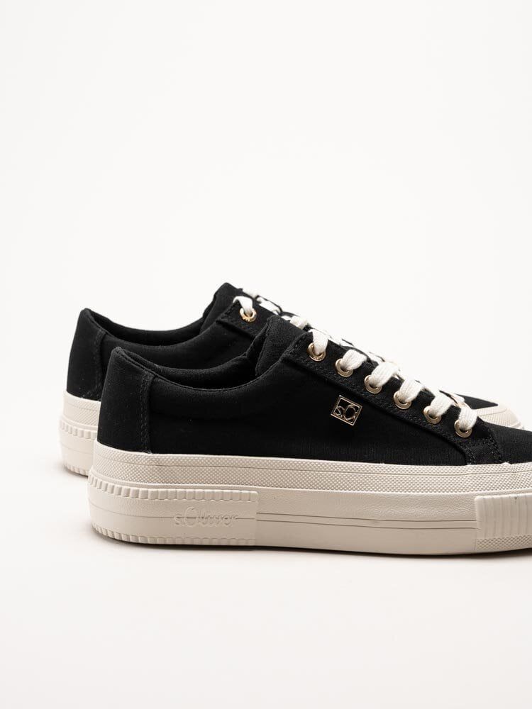 S.Oliver - Svarta platåsneakers i textil