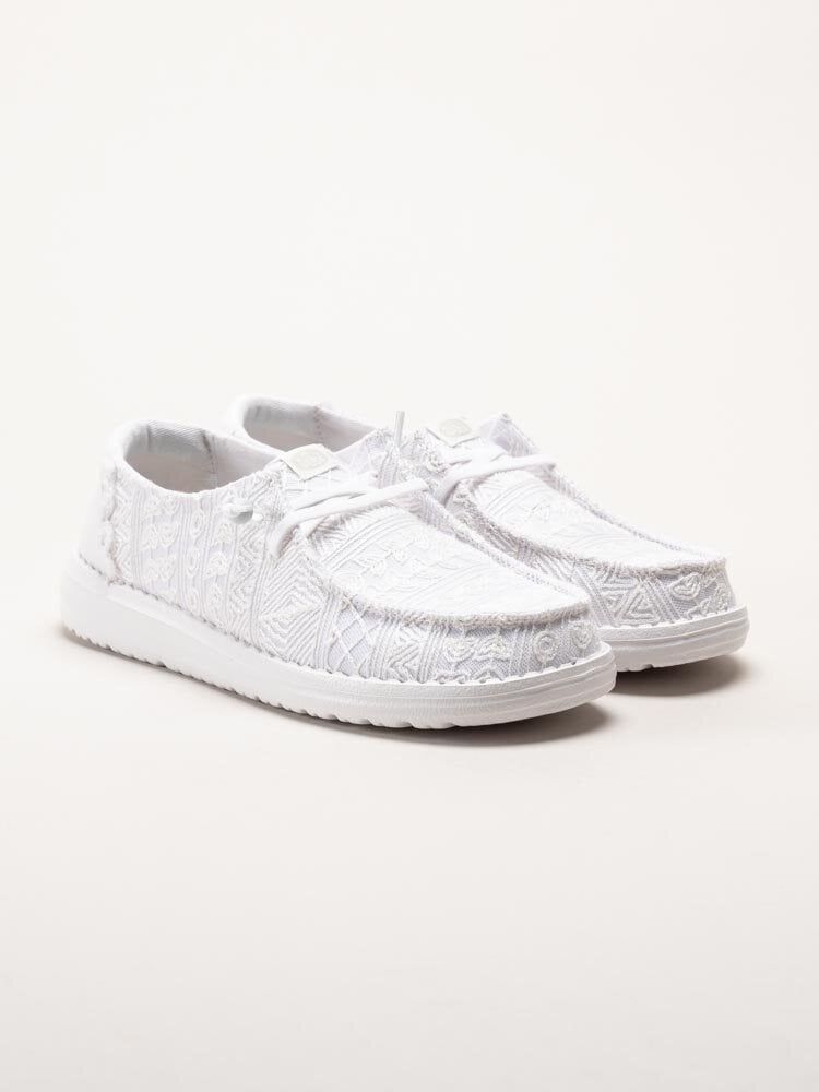 Hey Dude - Wendy Crochet Lace - Vita tygskor med virkade spetsdetaljer