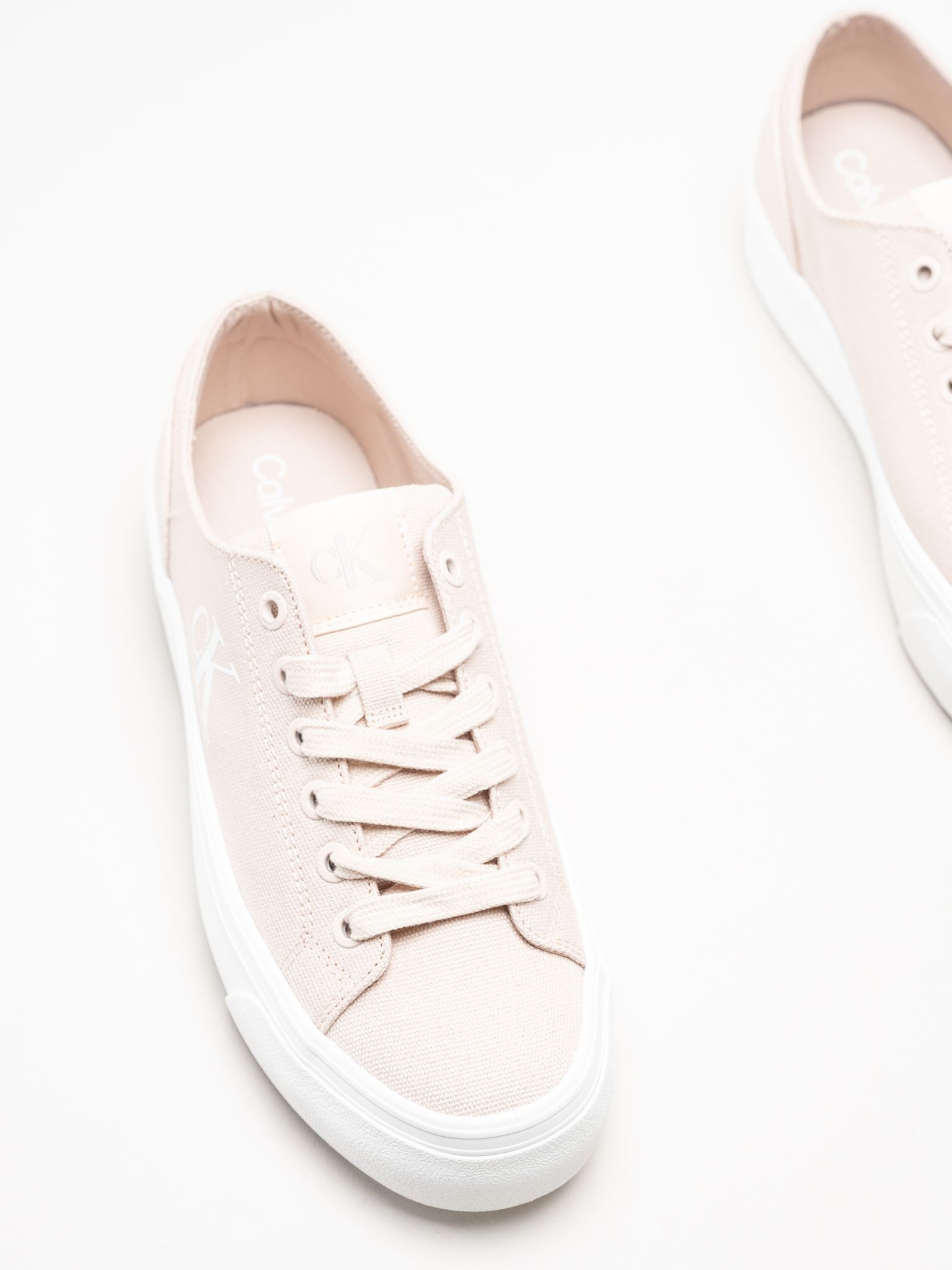 Calvin Klein - Vulc Flatform Low Canvas Mg - Ljusrosa platåsneakers i textil