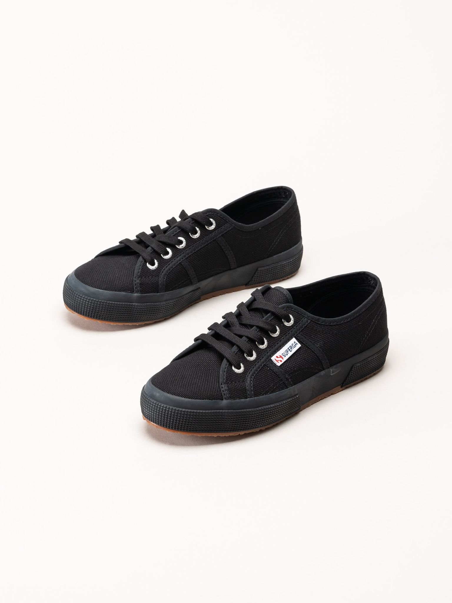 Superga - 2750 Cotu Classic - Svarta sneakers i canvas