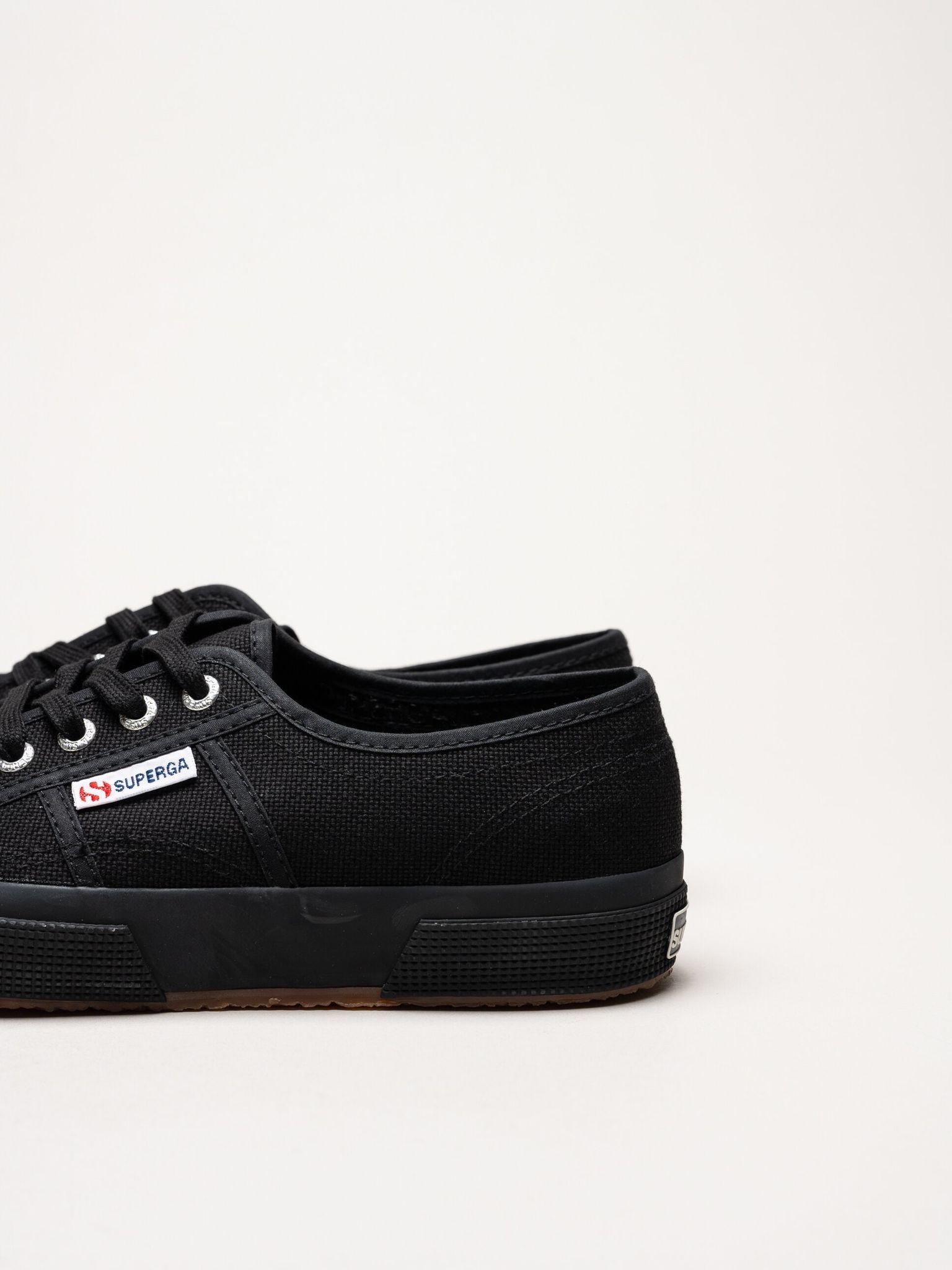 Superga - 2750 Cotu Classic - Svarta sneakers i canvas