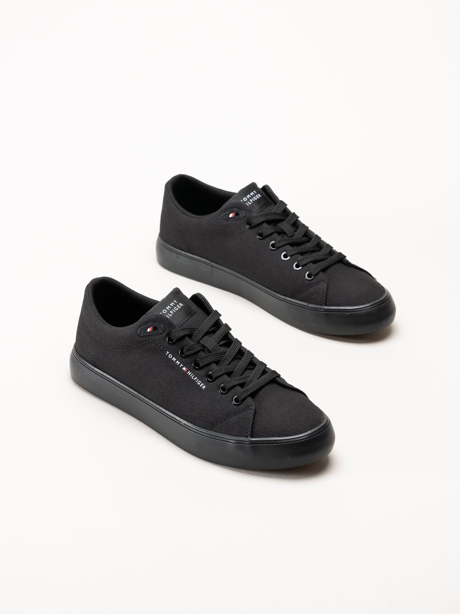 Tommy Hilfiger - Harlem Core II CVS - Svarta låga tygskor