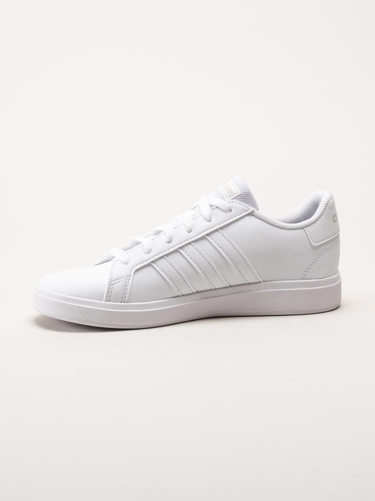 Adidas - Grand Court 2.0 K - Vita sneakers i skinnimitation