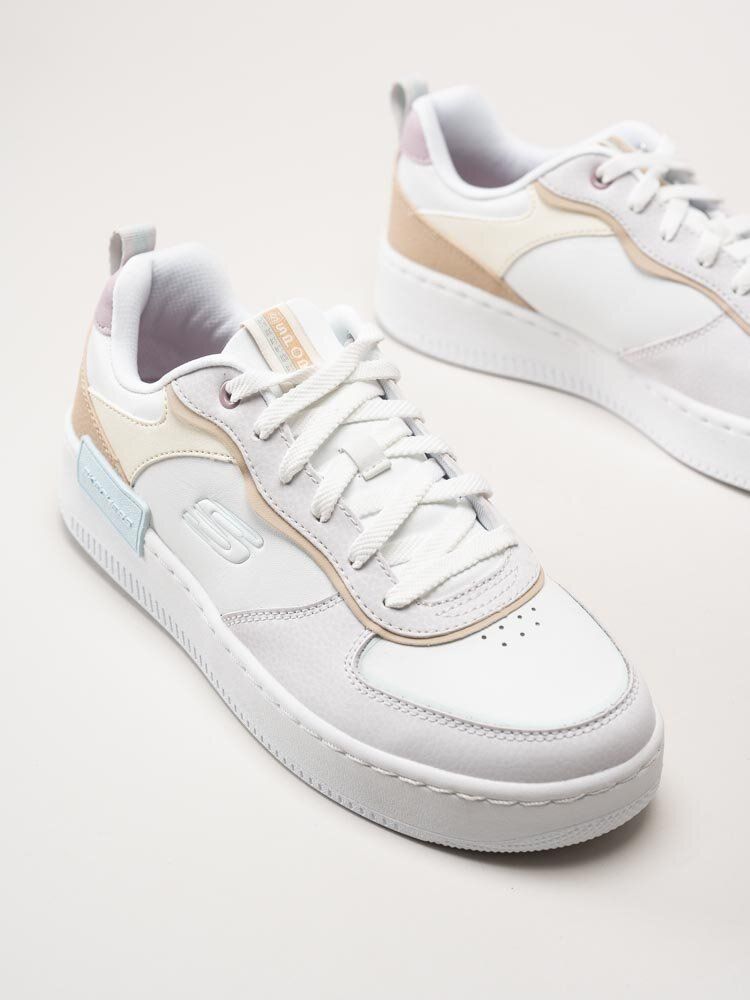 Skechers - Sport Court 92 Best Pace - Vita multifärgade sneakers