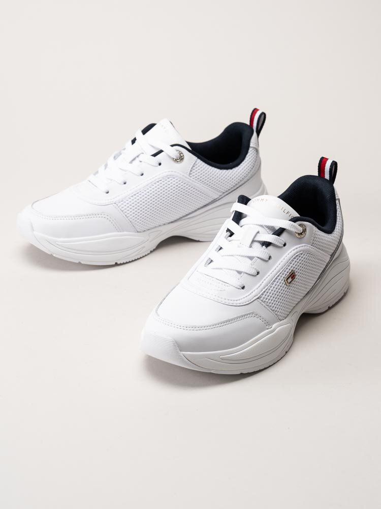Tommy Hilfiger - Chunky Runner - Vita chunky sneakers i skinn och textil