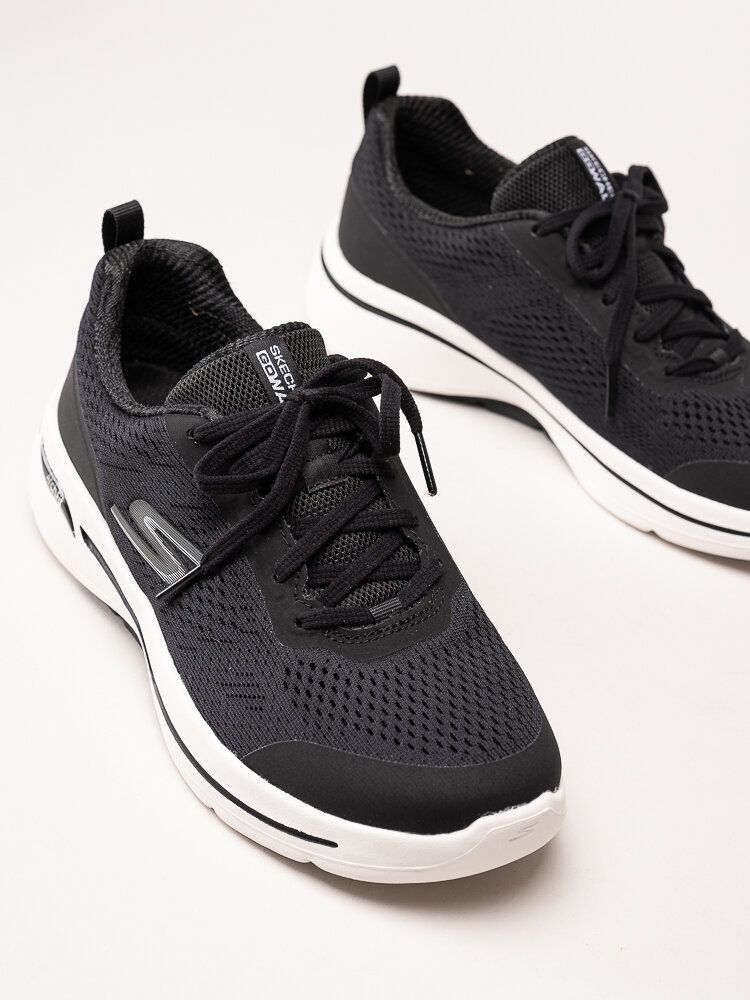 Skechers - Go Walk Arch Fit - Motion Bree - Svarta sportskor i textil