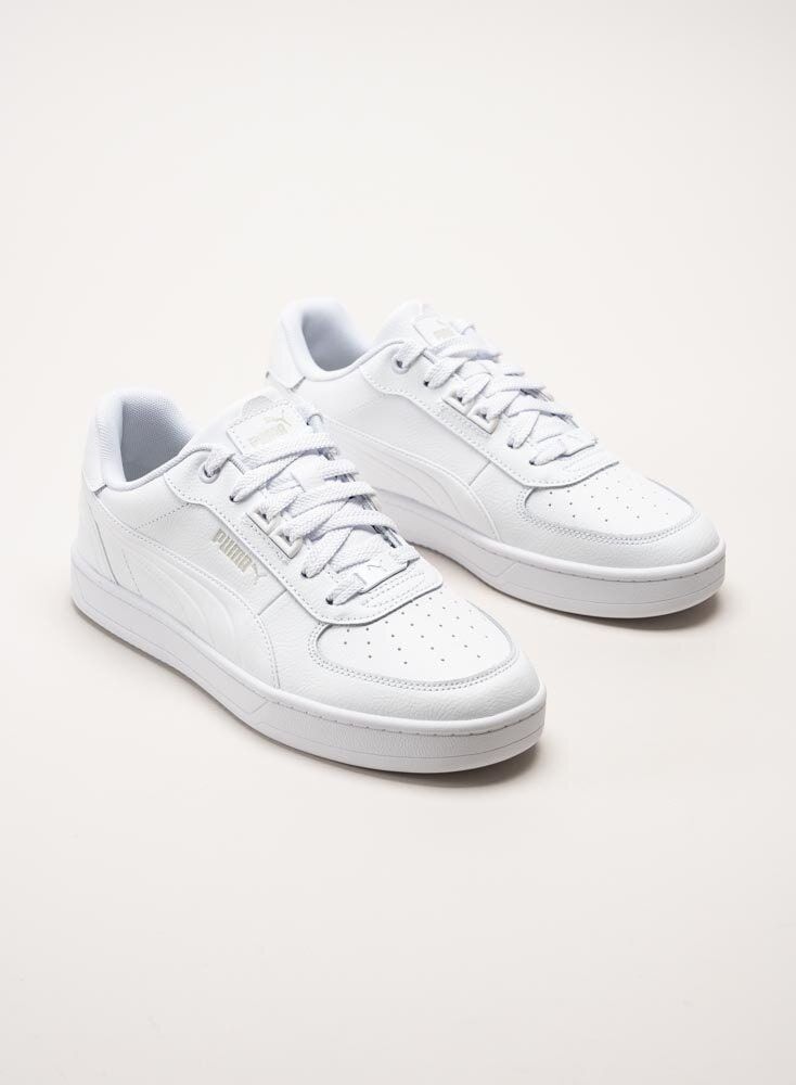 Puma - Caven 2.0 Lux - Vita sneakers i skinnimitation