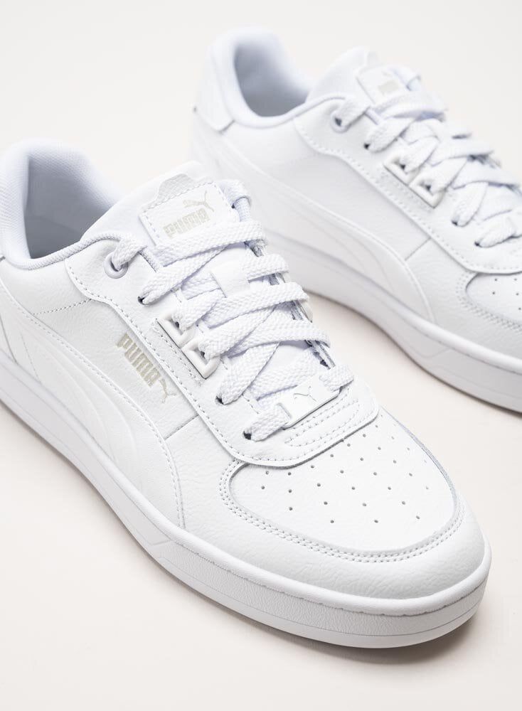 Puma - Caven 2.0 Lux - Vita sneakers i skinnimitation
