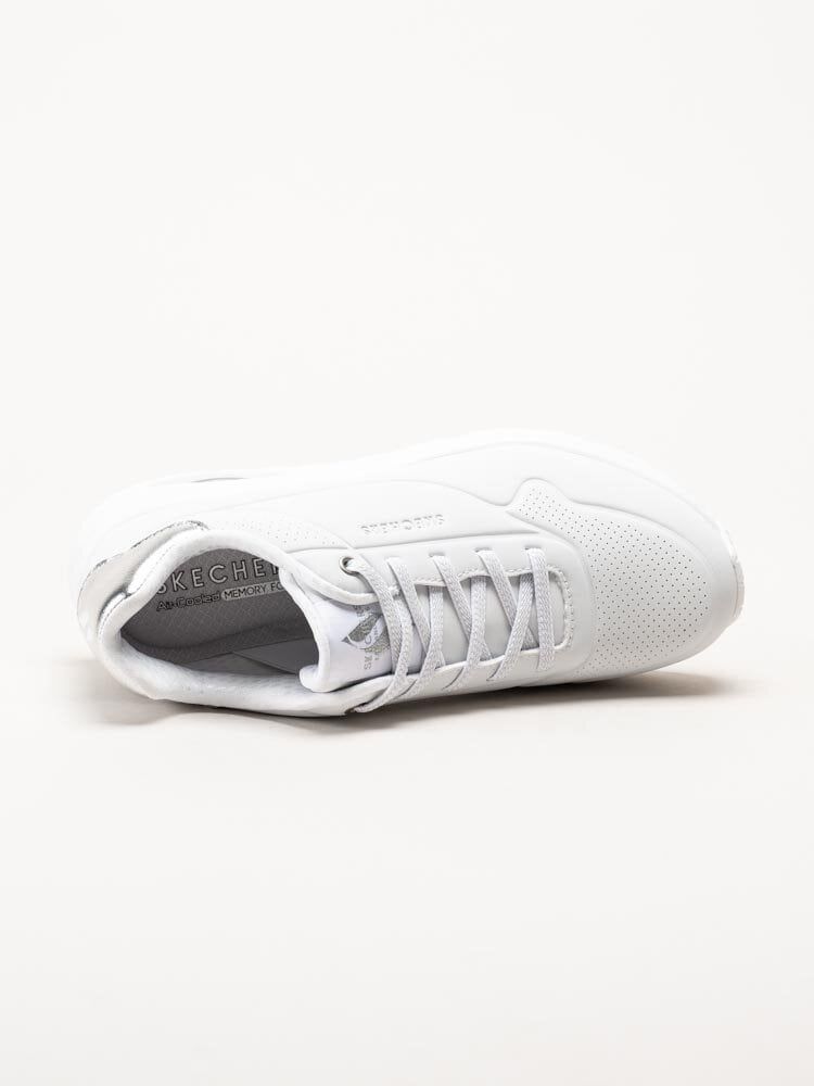 Skechers - Uno - Shimmer Away - Vita sneakers i skinnimitation