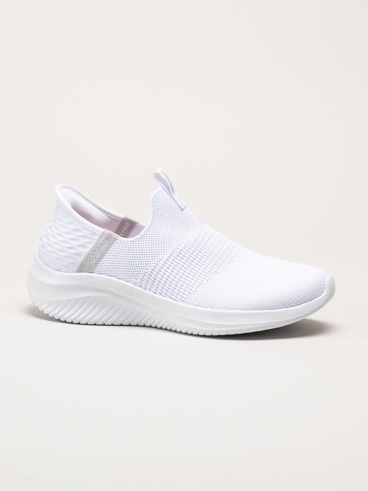 Skechers - Ultra Flex 3.0 Cozy Streak - Vita slip-ins sneakers i textil