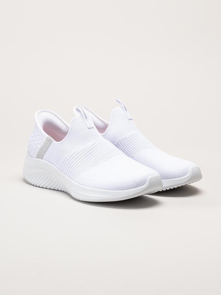 Skechers - Ultra Flex 3.0 Cozy Streak - Vita slip-ins sneakers i textil