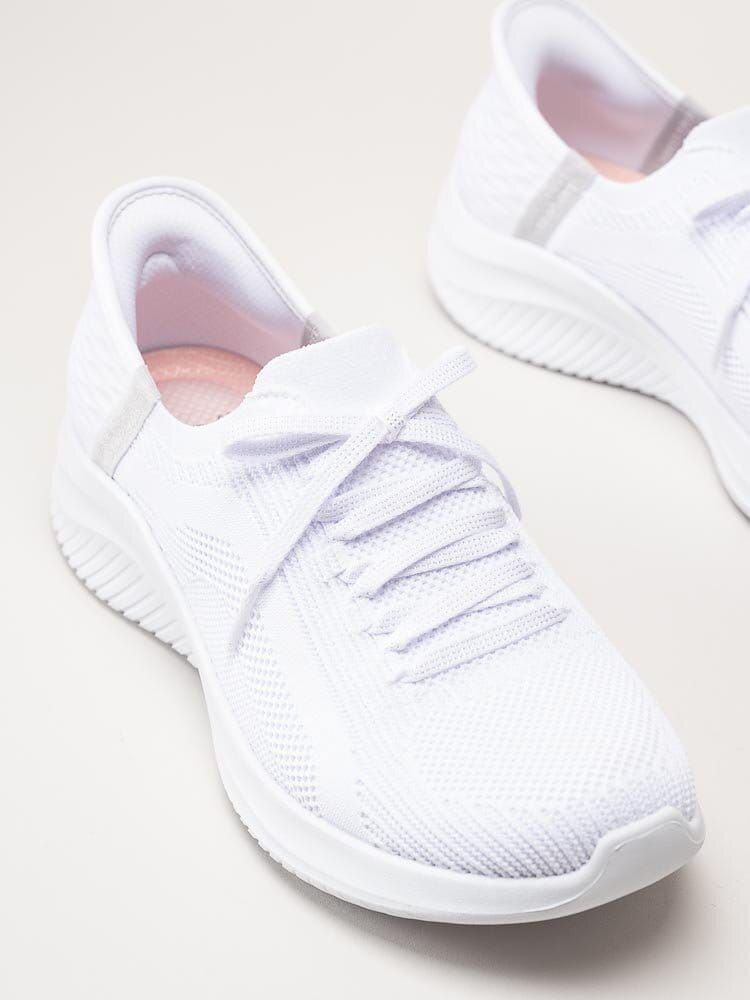 Skechers - Ultra Flex 3.0 - Brilliant - Vita slip-ins sneakers i textil