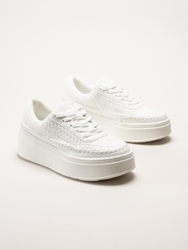 Duffy - Vita platåsneakers i textil