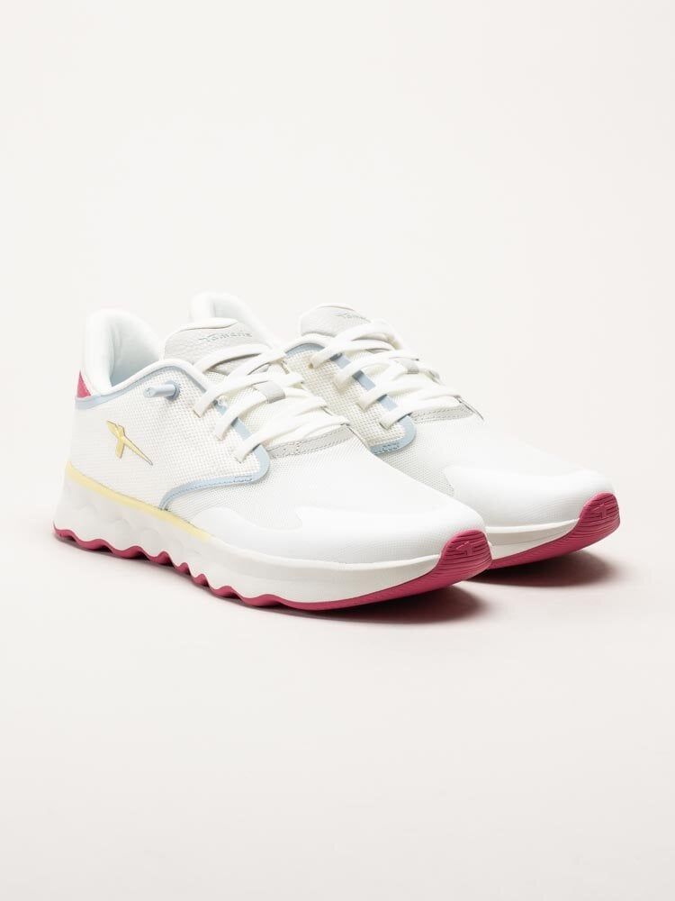 Tamaris - Vita sportiga sneakers i textil