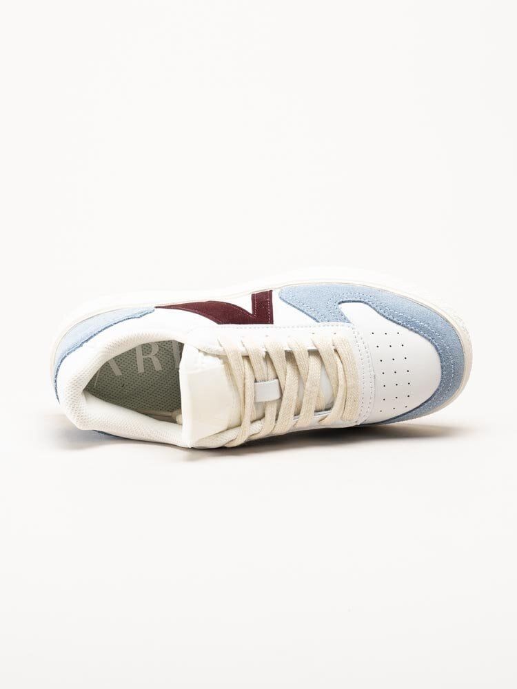 ARKK Copenhagen - Uncover - Vita skinnsneakers med mockadetaljer