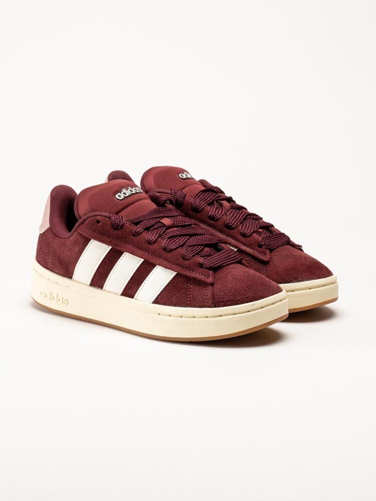 Adidas - Grand Court Alpha 00s - Vinröda sneakers i mocka