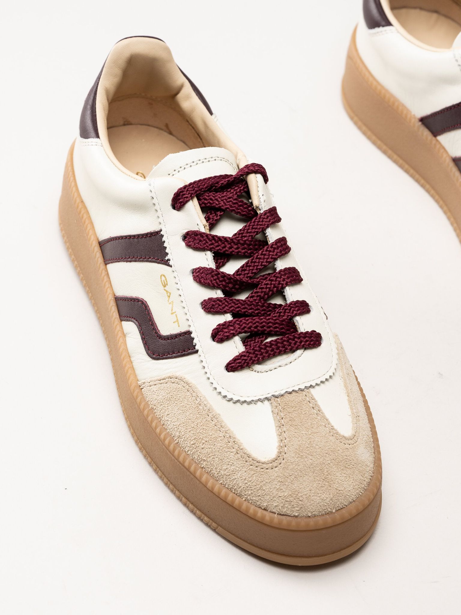 Gant Footwear - Cuzmani - Vita retro platåsneakers i skinn och mocka