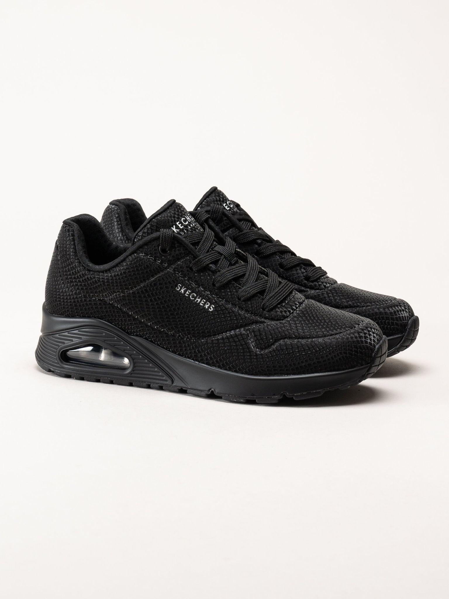 Skechers - Uno - Shiny Scale - Svarta sneakers med ormmönster