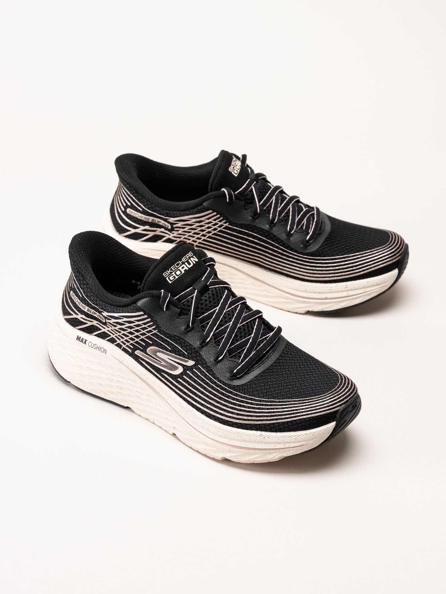 Skechers - Slip-Ins Max Cushioning Elite - Svarta slip-ins sportskor