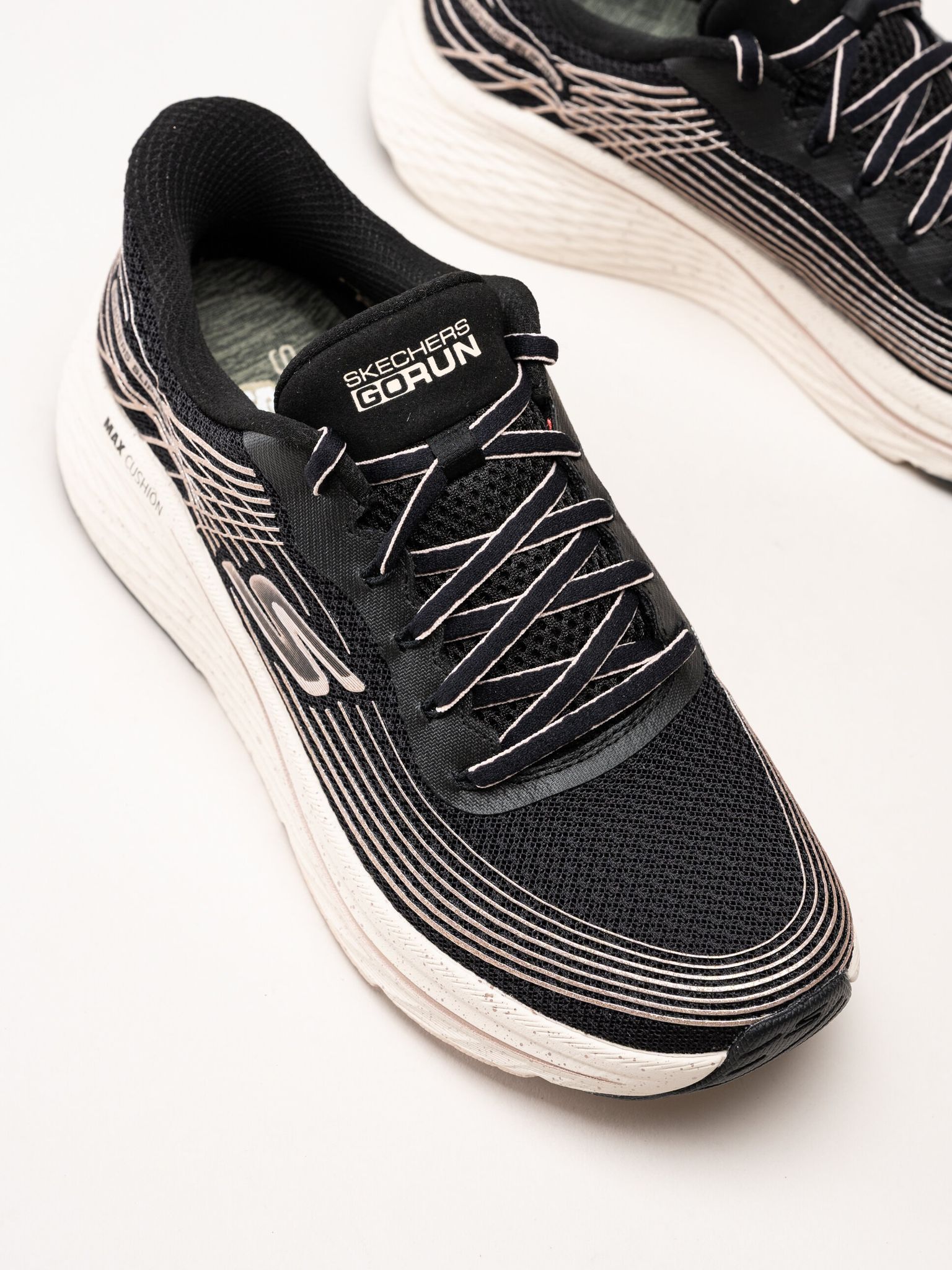 Skechers - Slip-Ins Max Cushioning Elite - Svarta slip-ins sportskor