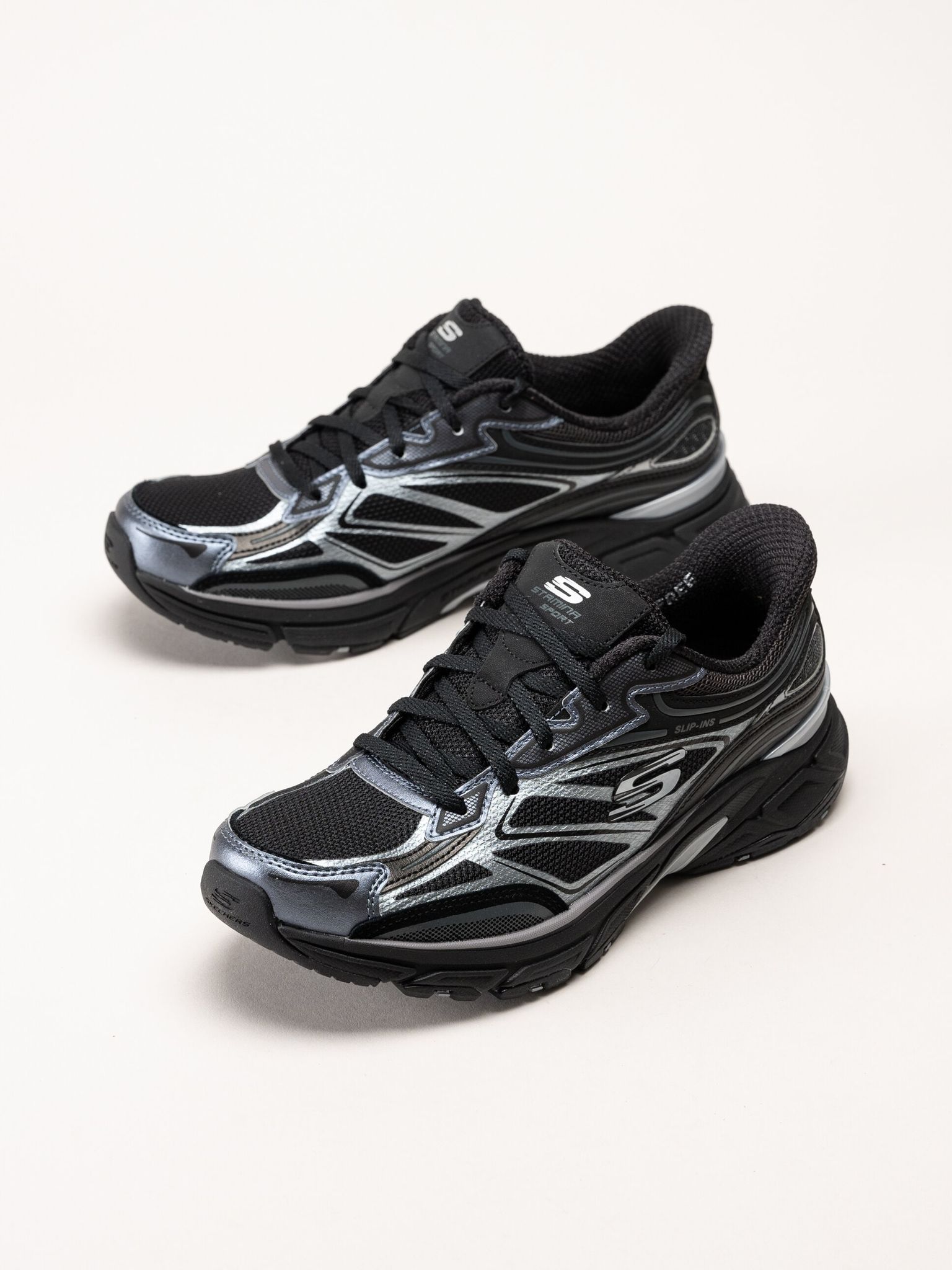 Skechers - Slip-Ins Stamina Sport - Svarta slip-ins sportskor