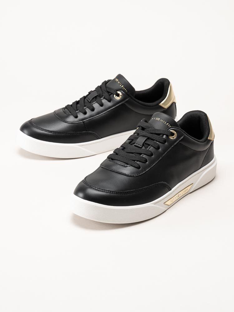 Tommy Hilfiger - Essential Chic Court - Svarta sneakers i skinn
