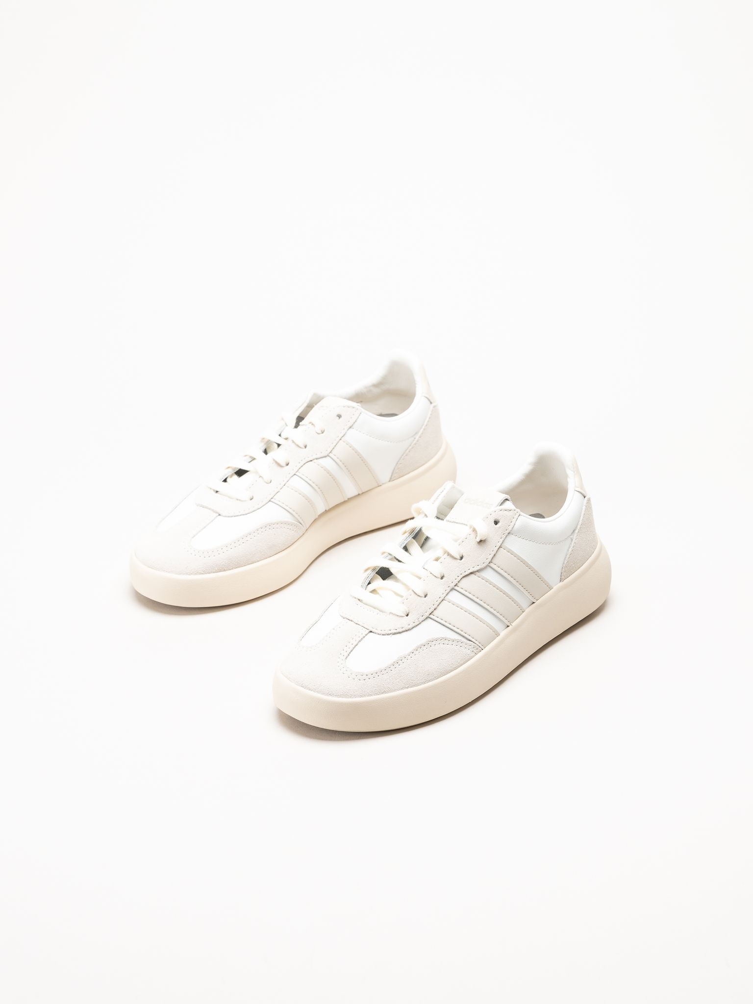 Adidas - Barreda Decode Lux - Beige sneakers i skinn och mocka