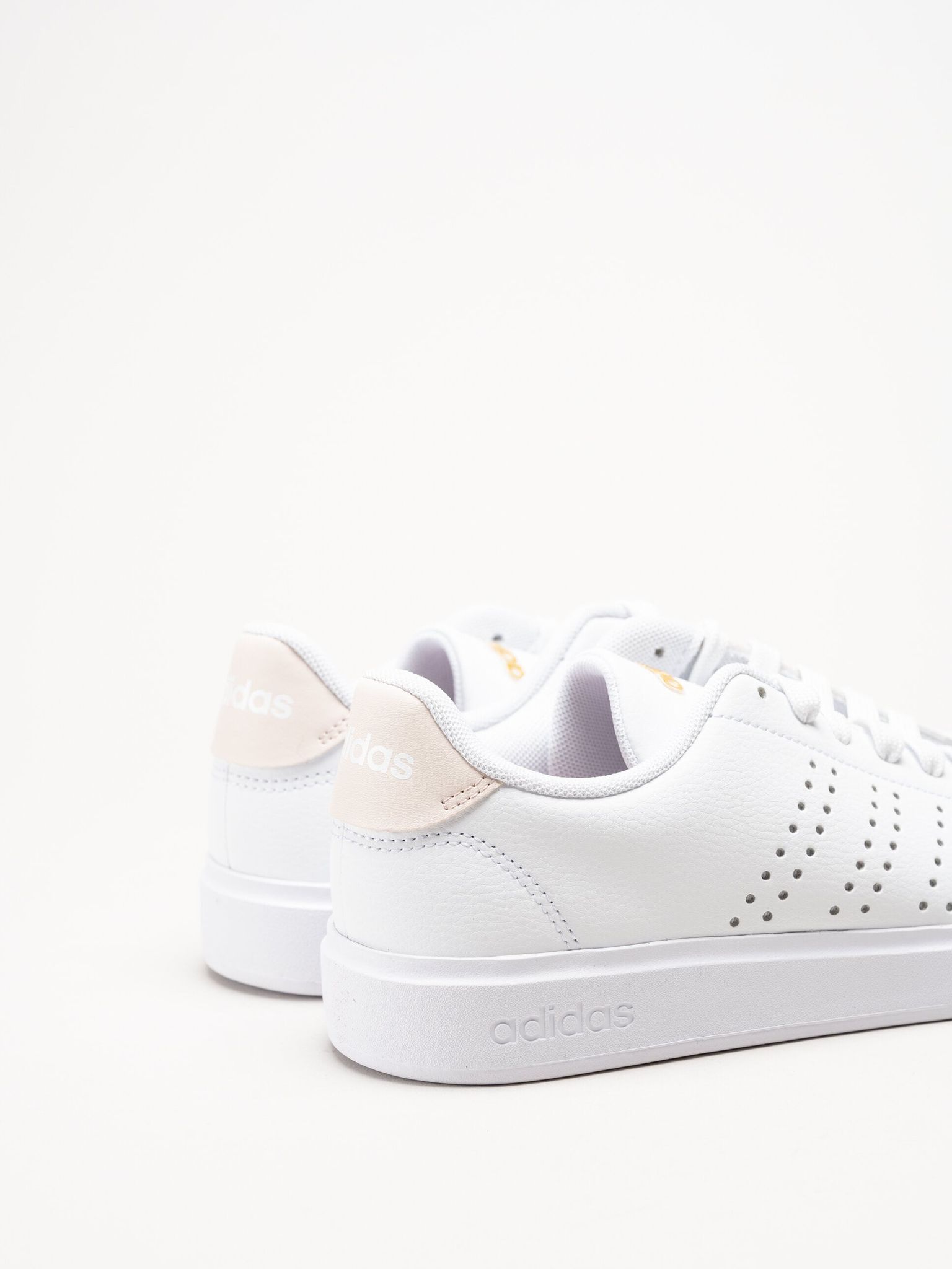 Adidas - Advantage 2.0 - Vita sneakers i skinnimitation
