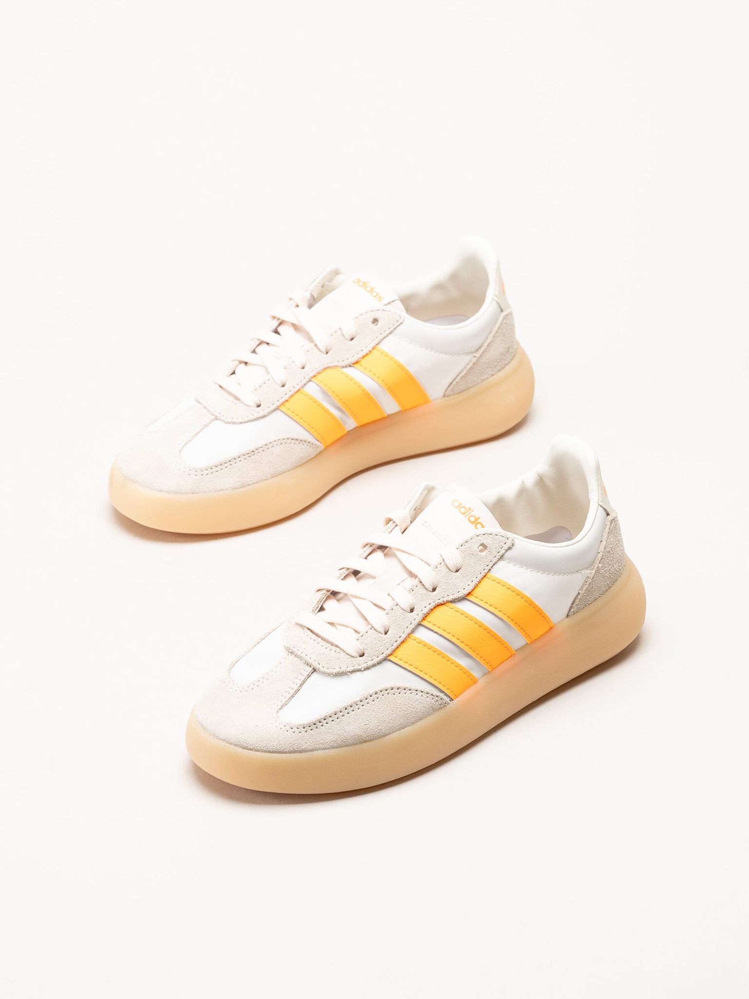 Adidas - Barreda Decode - Beige sneakers i nylon och mocka