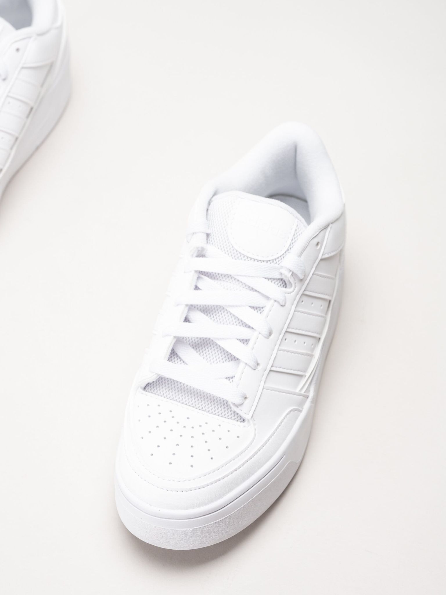 Adidas - Break Start Bold W - Vita sneakers i skinnimitation