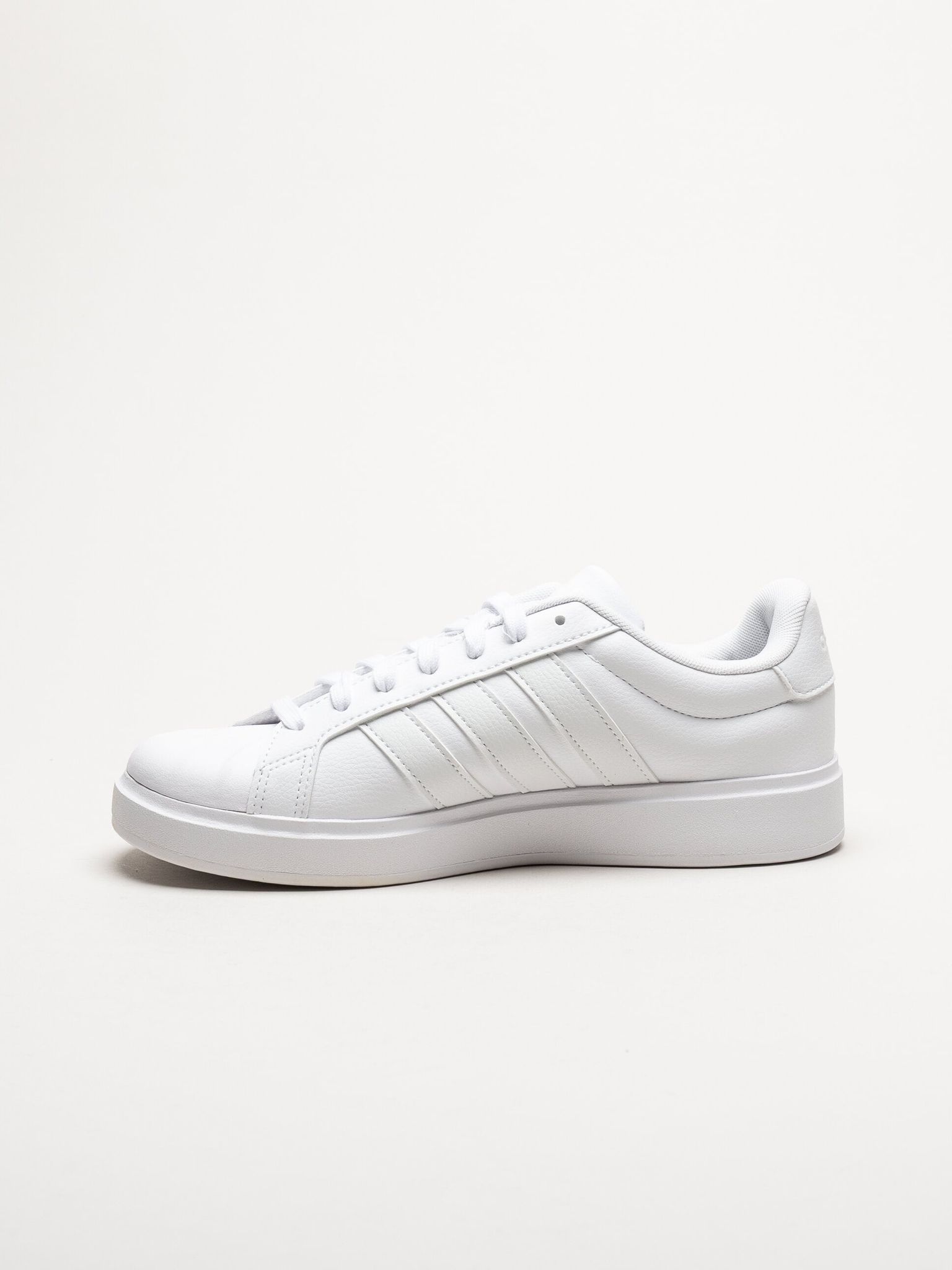 Adidas - Streettalk - Vita sneakers i skinnimitation