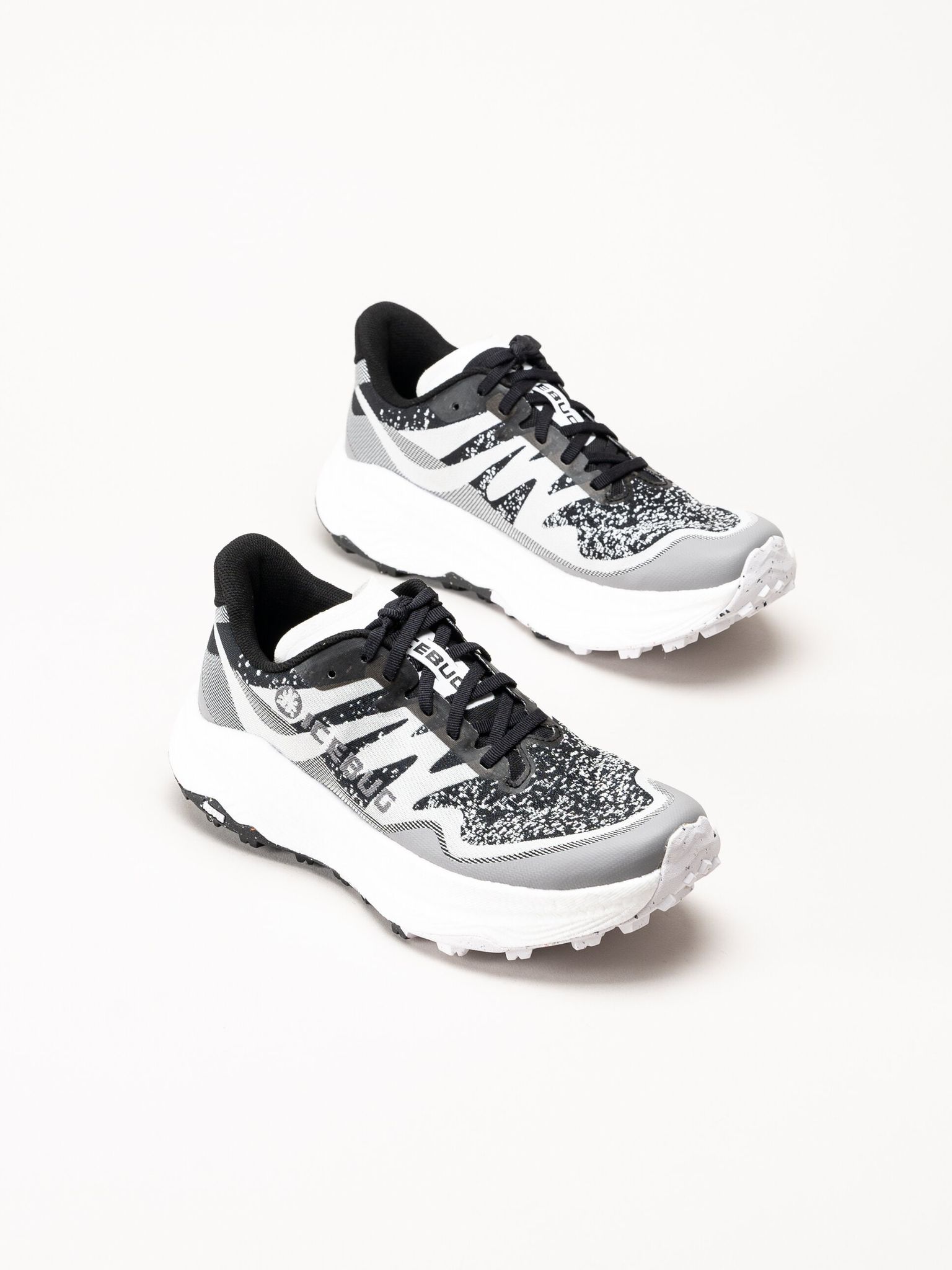 Icebug - Järv RB9X - Svartvita sneakers i textil