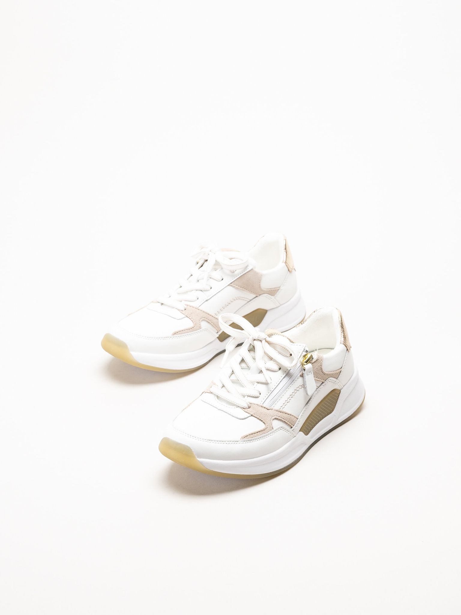 Gabor - Vita sneakers i skinn och mocka