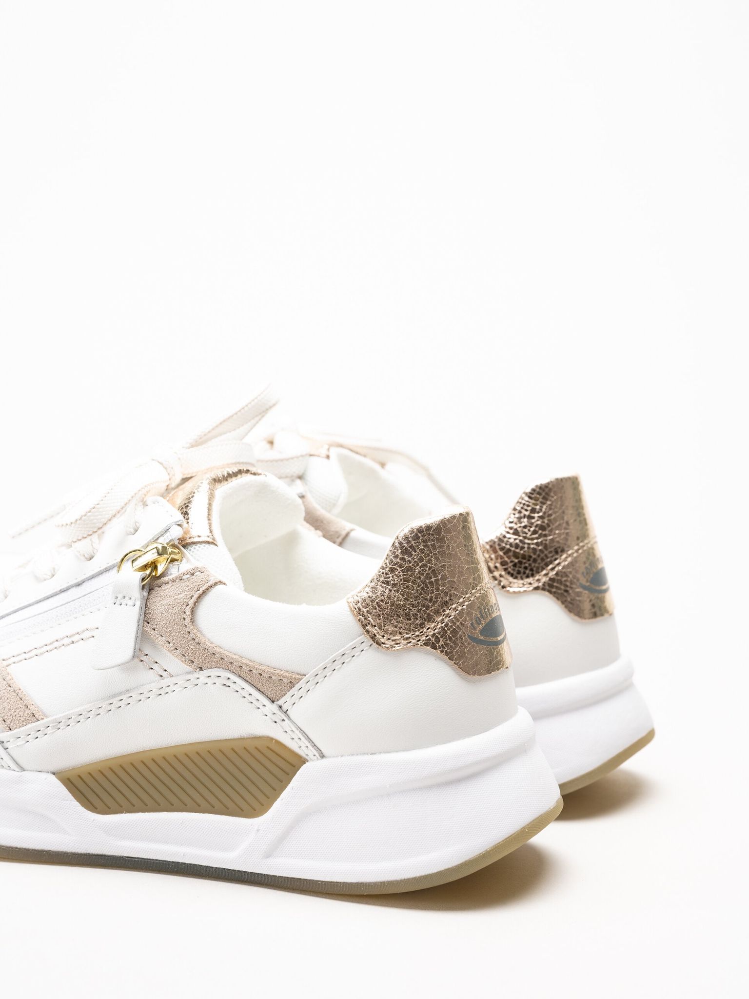 Gabor - Vita sneakers i skinn och mocka