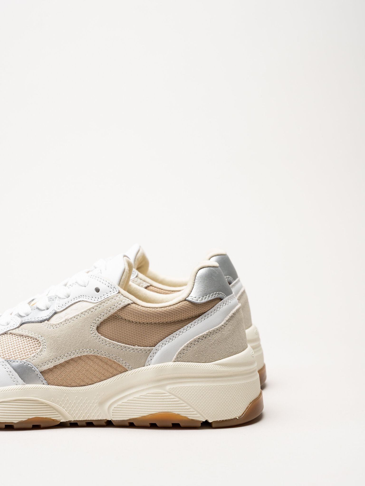 Gant Footwear - Newile - Beige sneakers i textil och skinn