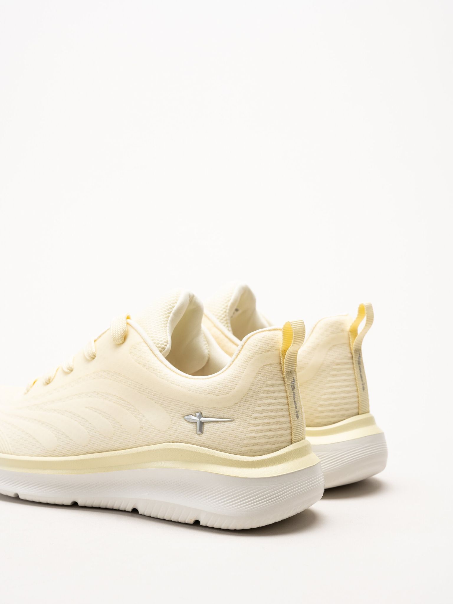 Tamaris - Wide fit - Ljusgula sneakers i mesh