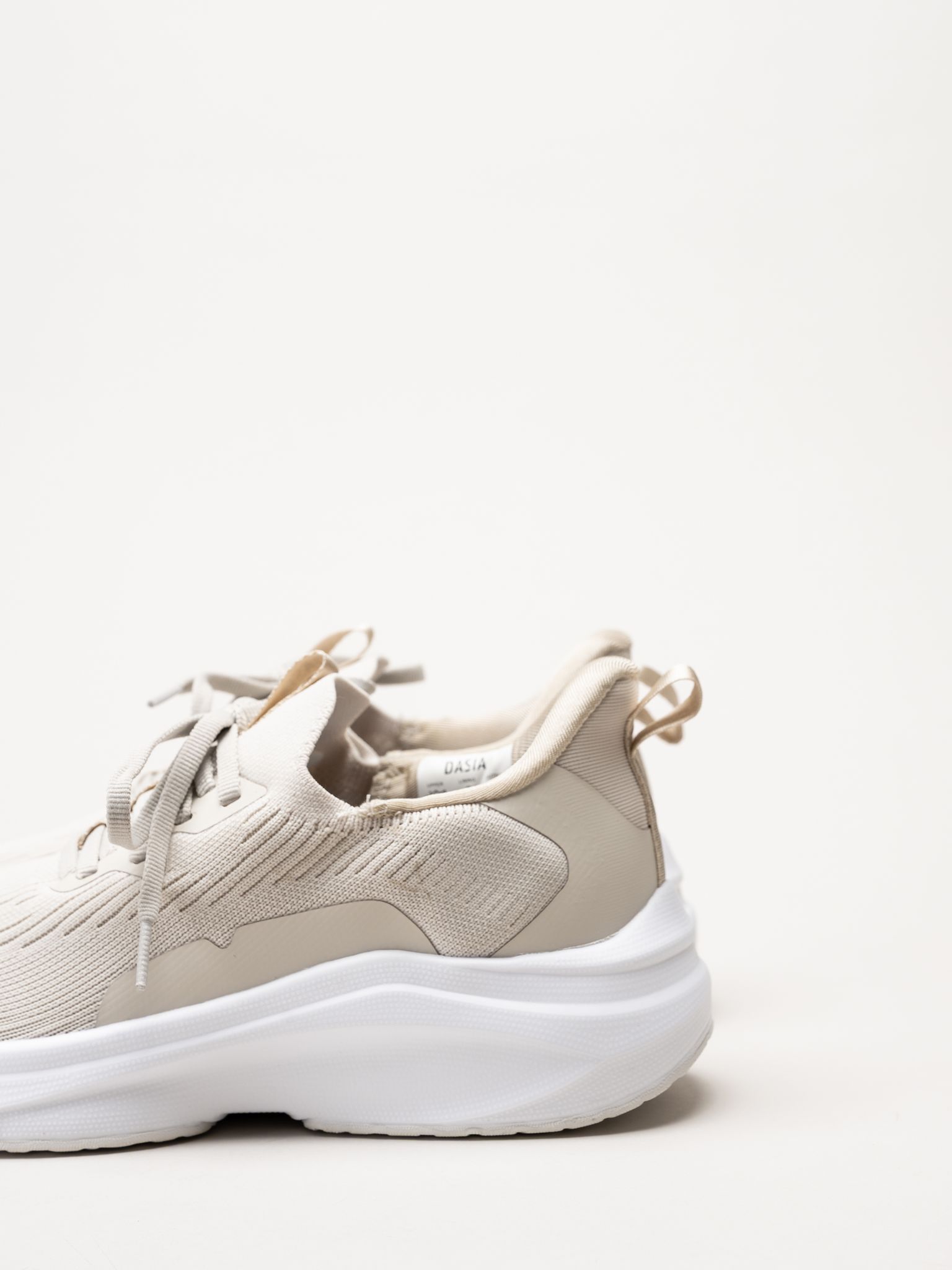 Dasia - Beige sportskor