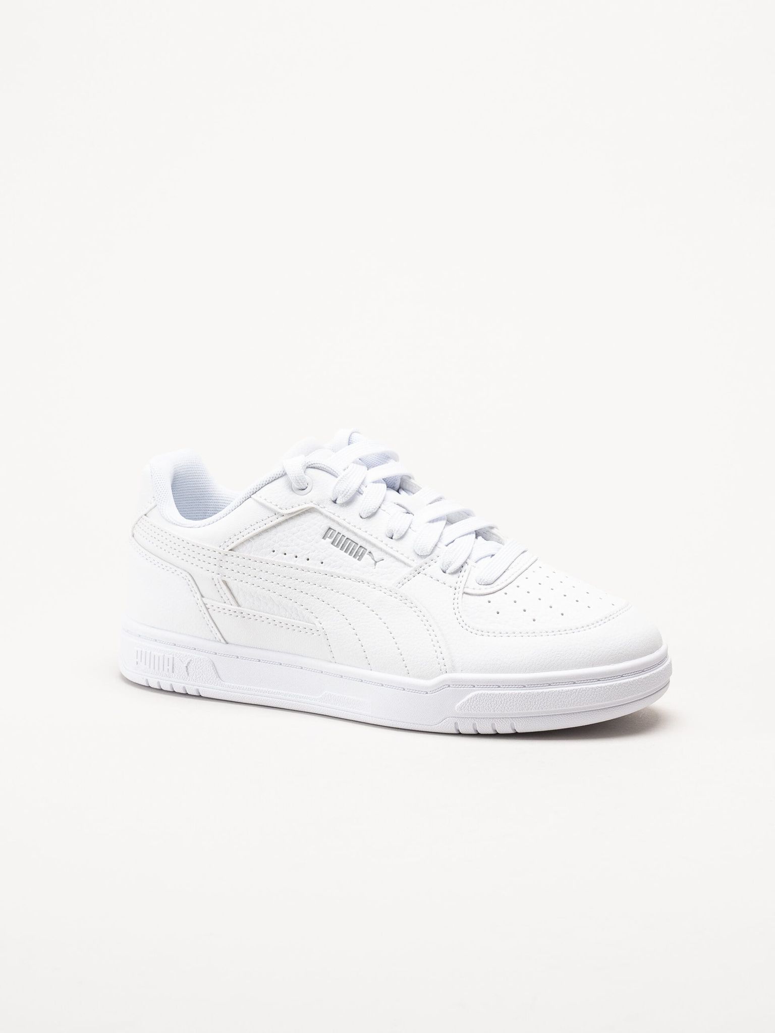 Puma - Caven III - Vita sneakers i skinnimitation