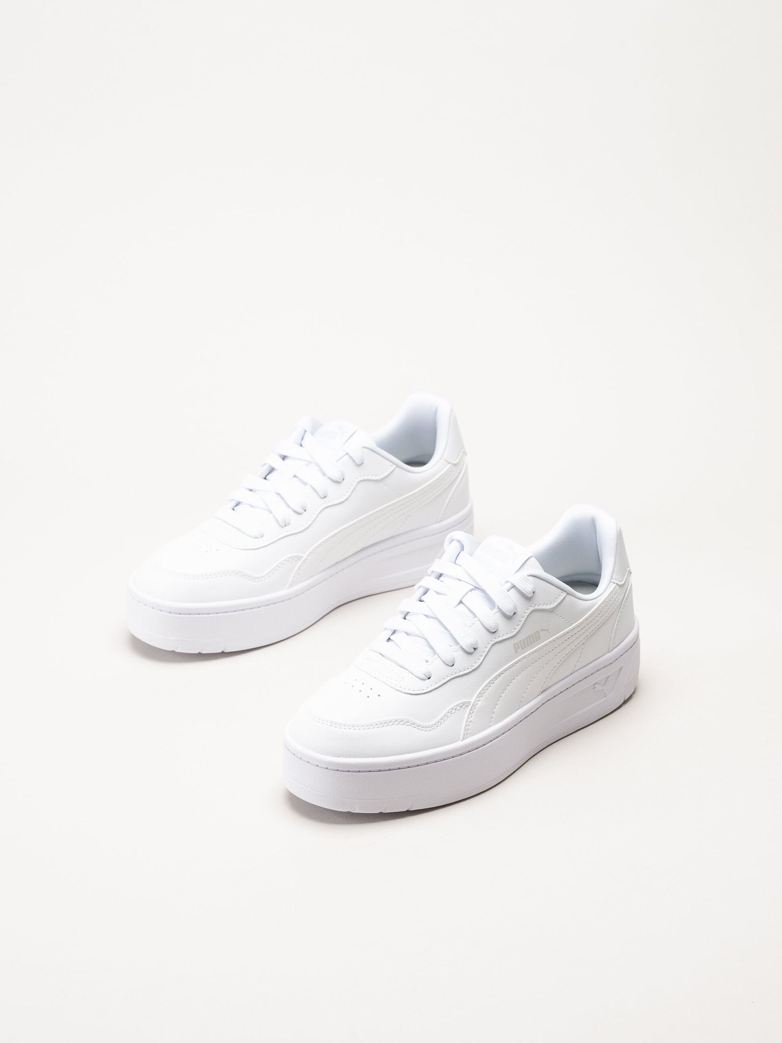 Puma - Court Lally Skye - Vita platåsneakers