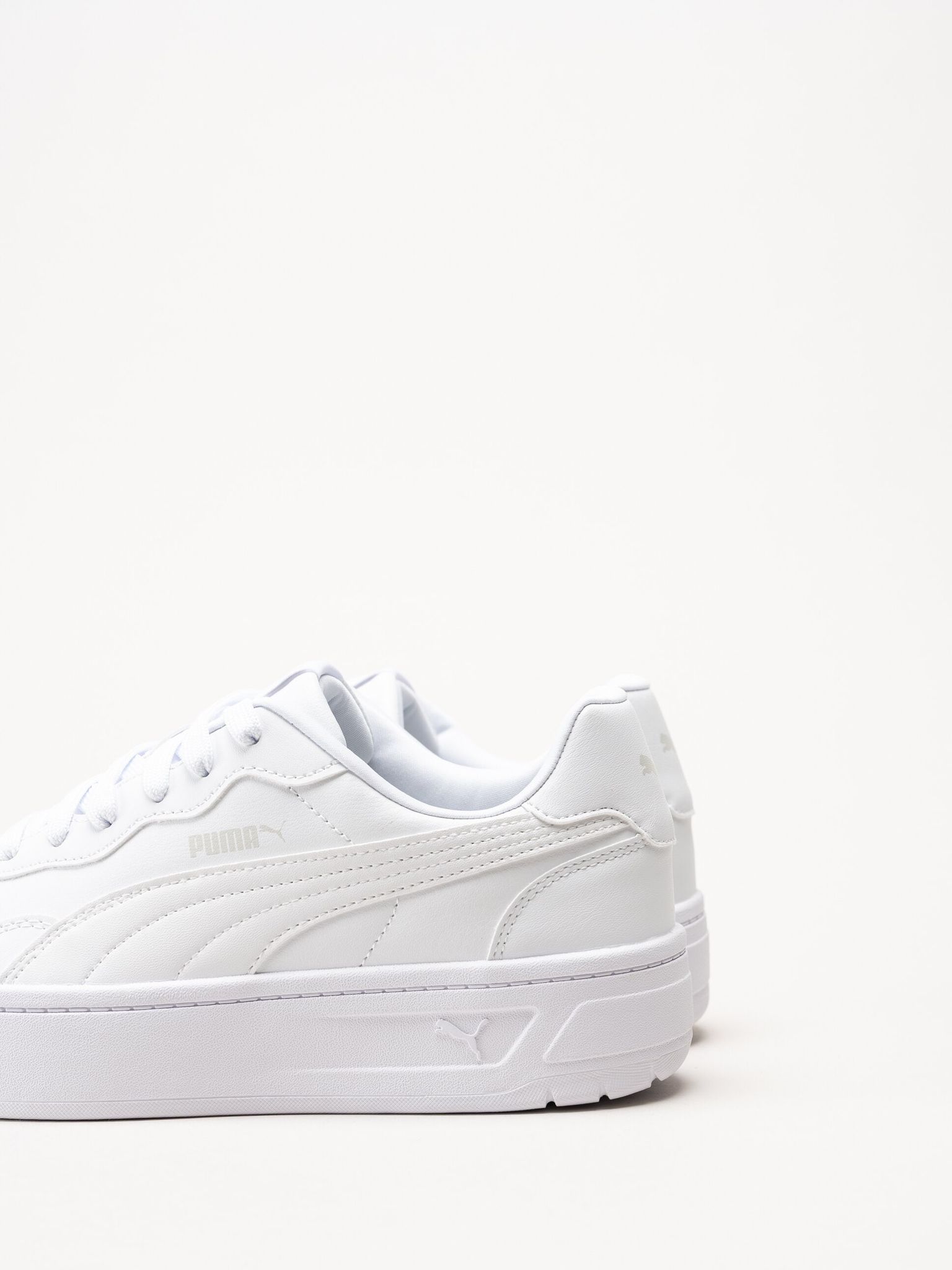 Puma - Court Lally Skye - Vita platåsneakers