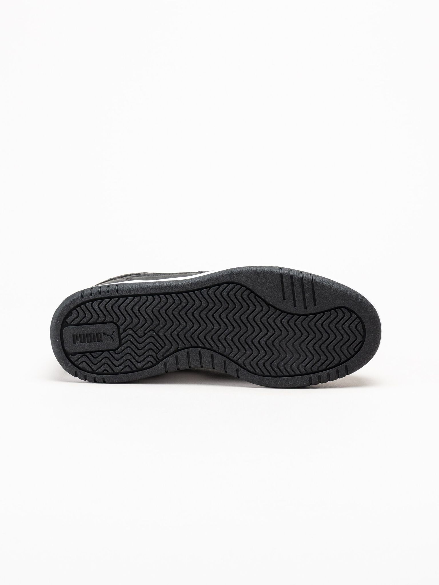 Puma - Caven III - Svartvita sneakers i skinnimitation