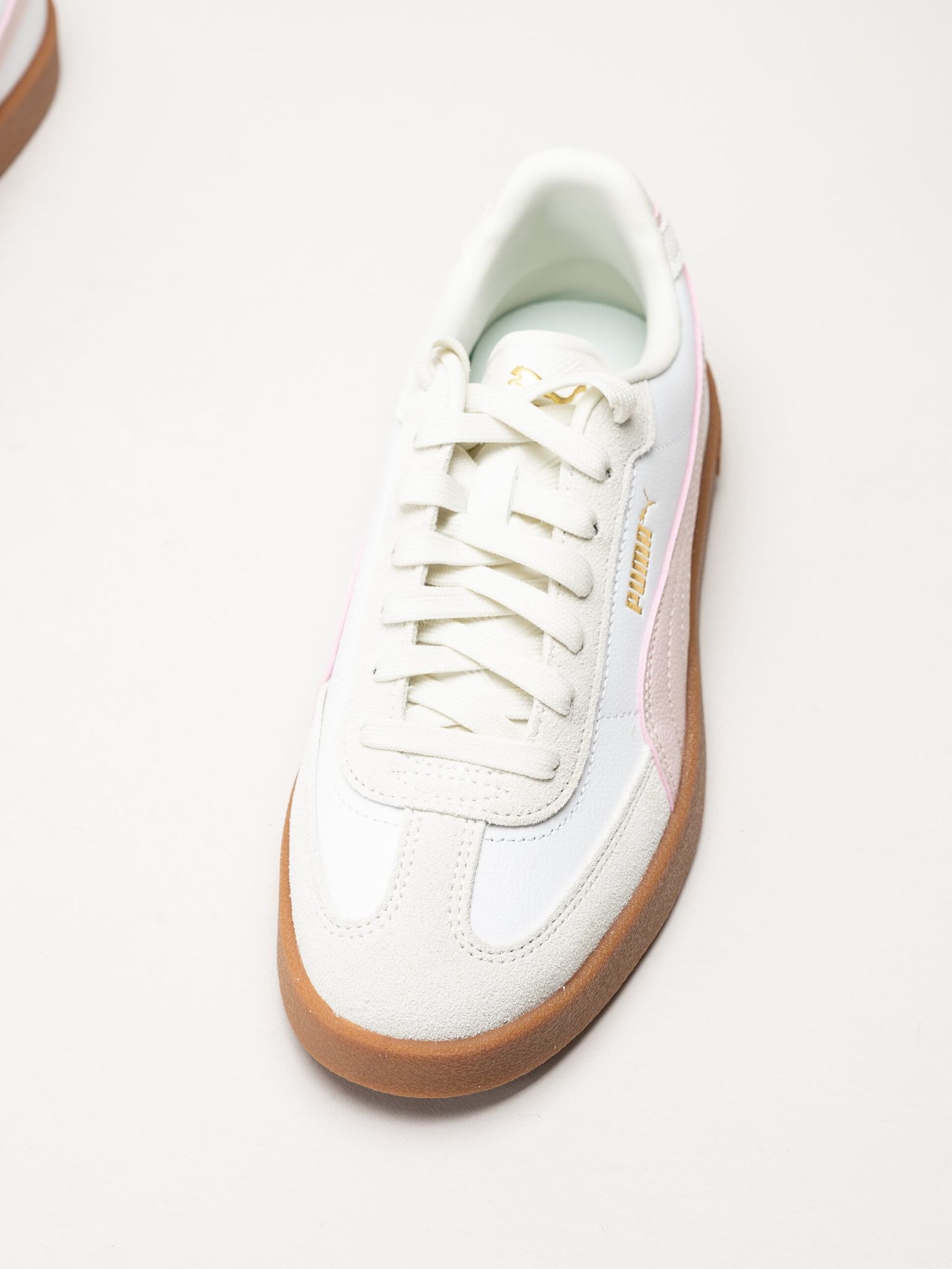 Puma - Club II Era - Vita sneakers i skinn och mocka