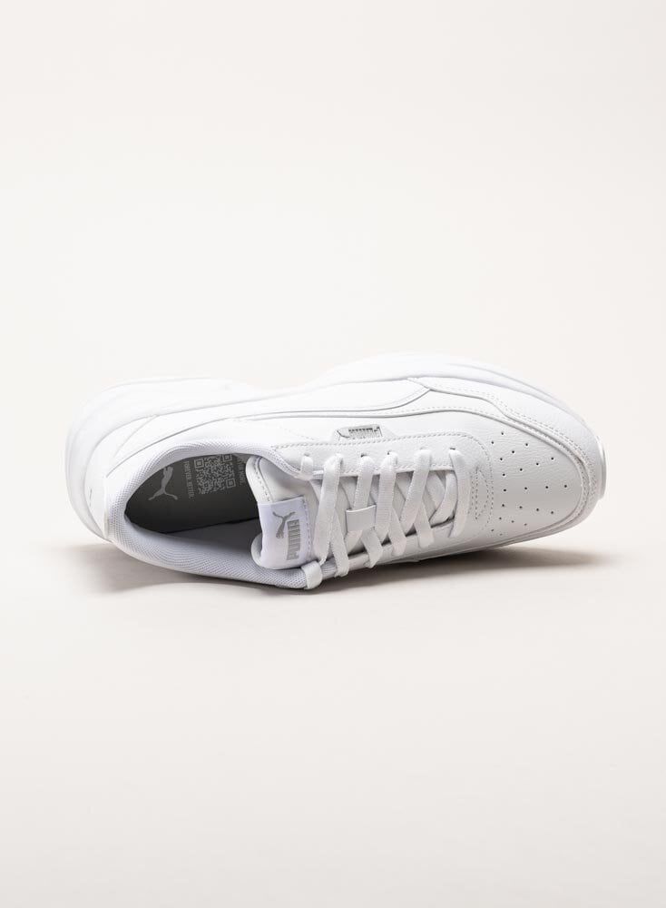 Puma - Cilia Mode - Vita sneakers i skinnimitation