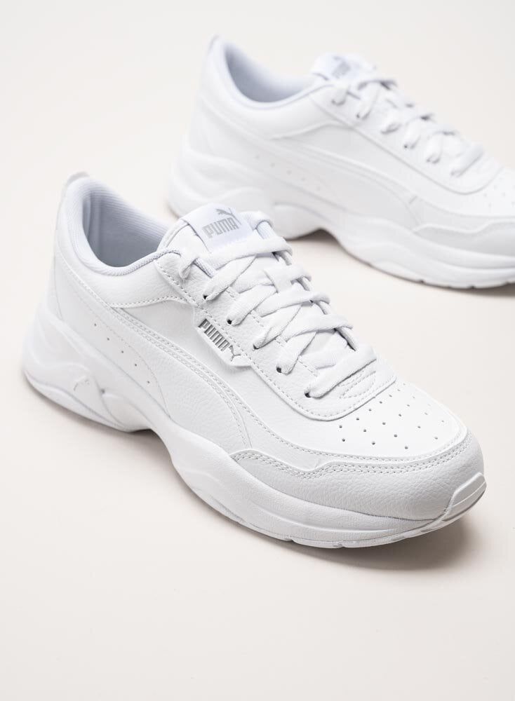 Puma - Cilia Mode - Vita sneakers i skinnimitation