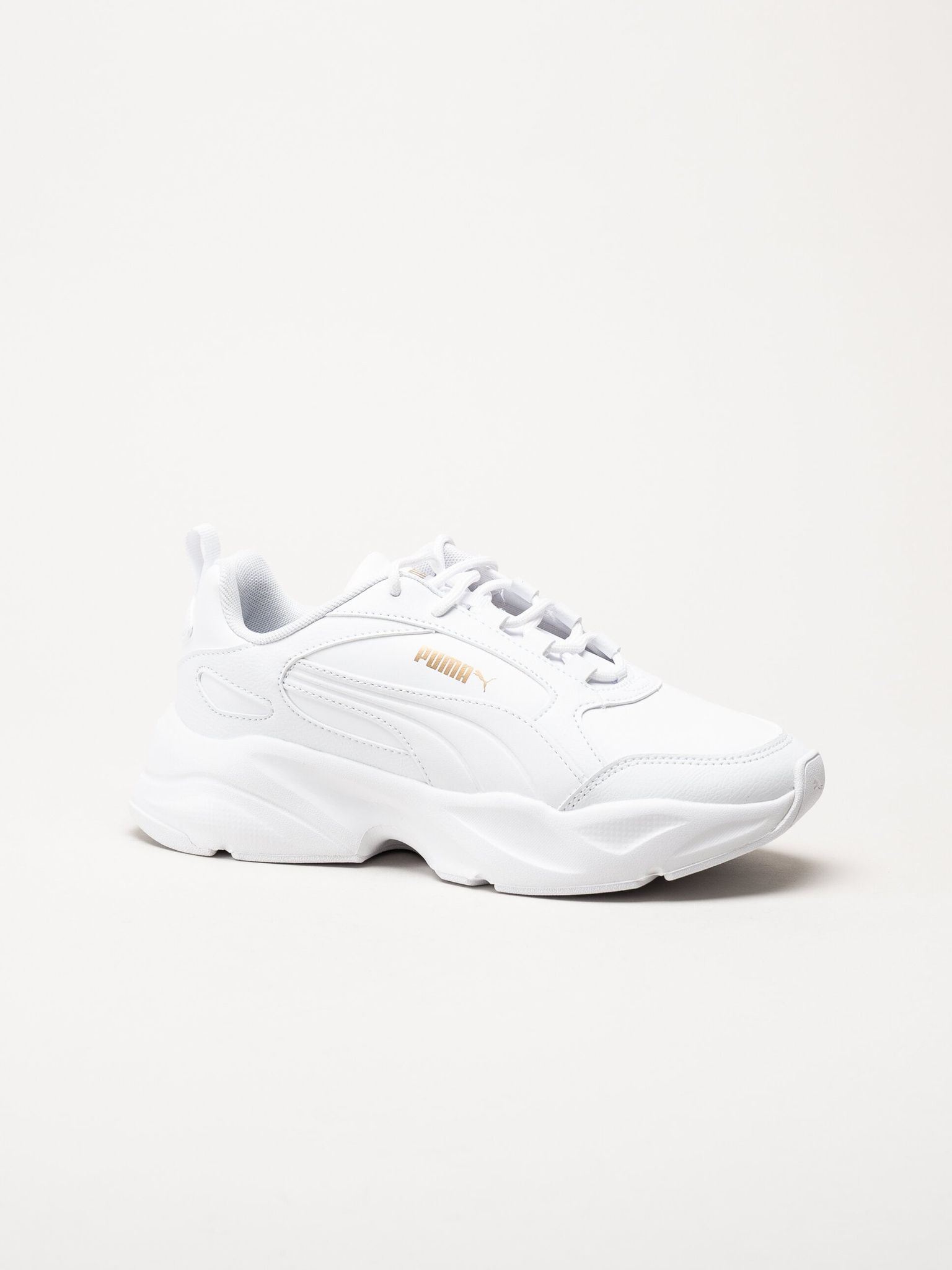Puma - Cassia 2.0 - Vita sneakers i skinnimitation