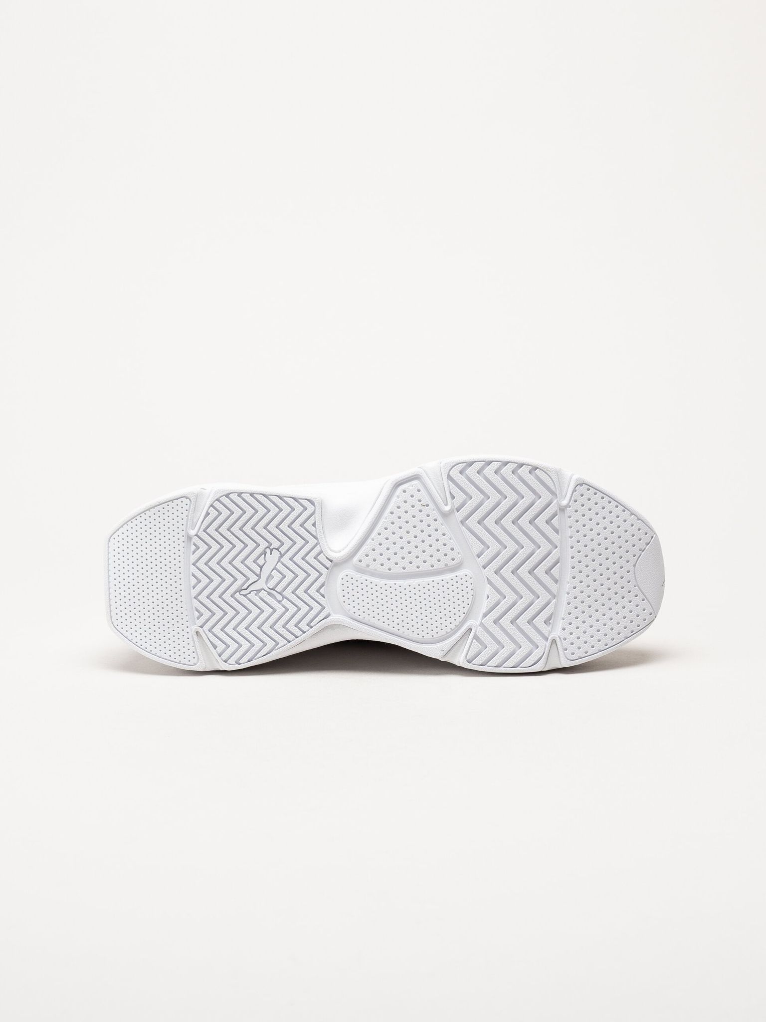 Puma - Cassia 2.0 - Vita sneakers i skinnimitation