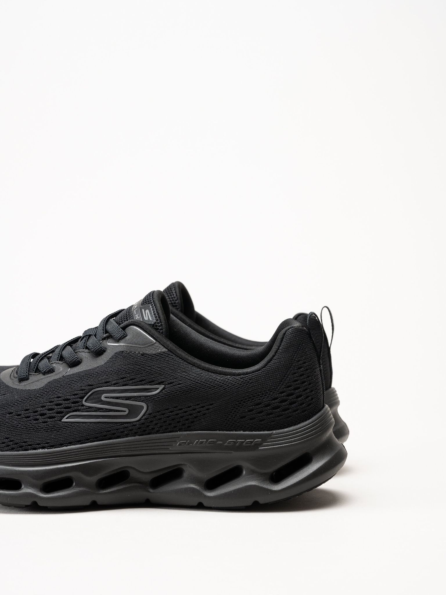 Skechers - Go Walk Glide-Step 2.0 - Svarta sneakers i mesh